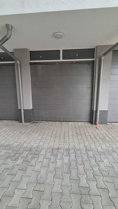 Продавам ГАРАЖ партер