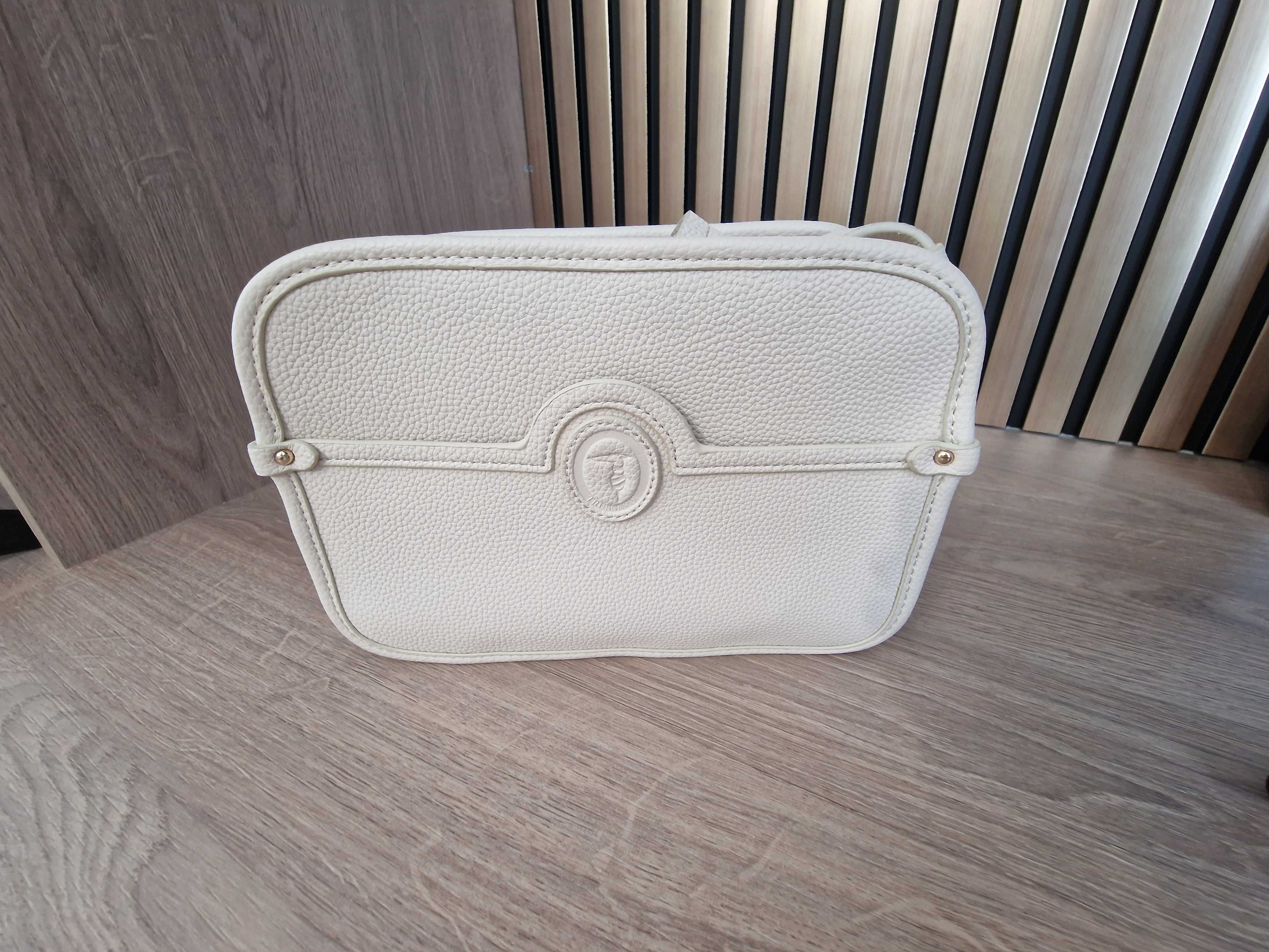 Чанта Trussardi в бежово