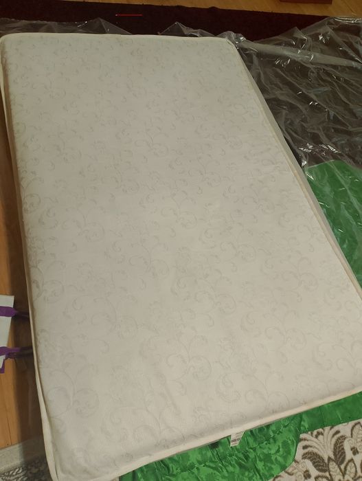 Матрас в хорошем состоянии