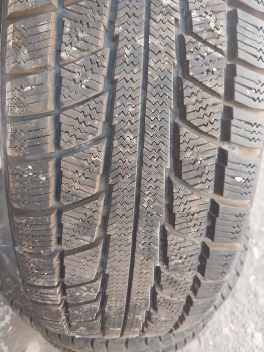 Продам комплект шины r15 triangle