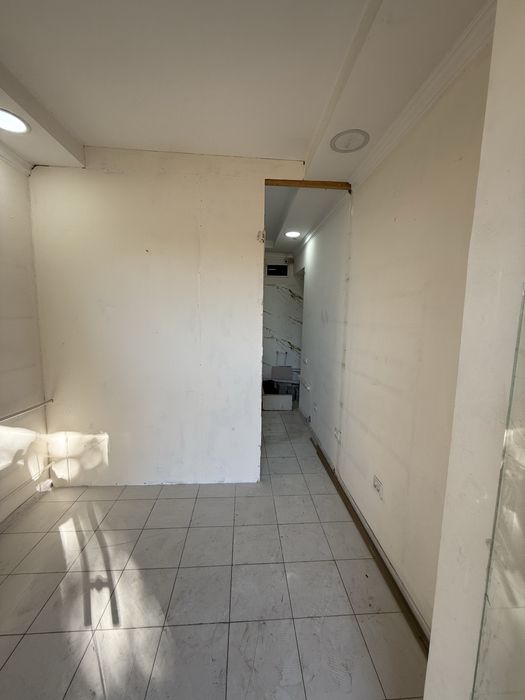 Под офис или Магазин Вдоль дороги