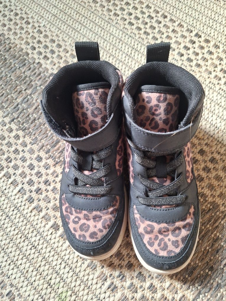 Vând adidasi fete mărimea 29, marca H&M, imprimeu leopard