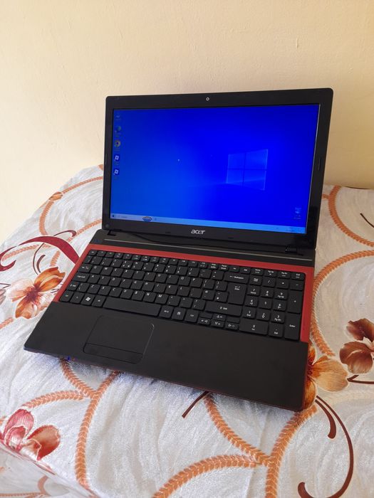 Oferta!Laptop la pret de Tableta!300 de lei cu incarcator