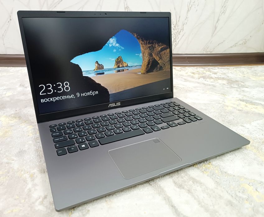 Ноутбук ASUS Современный.