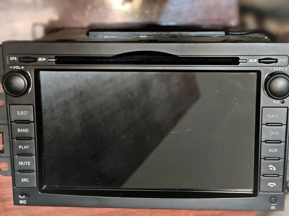 Продается автомагнитола на Android.