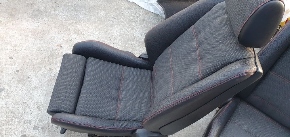 Предни рекаро седалки за бмв е30 седан  bmw e30 Recaro Front Seats