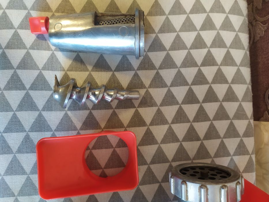 Продам мясорубку