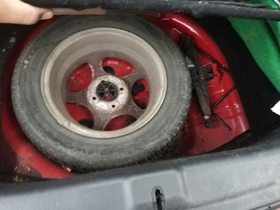 Хюндай купе на части 2.0 бензин 139коня 1998год.