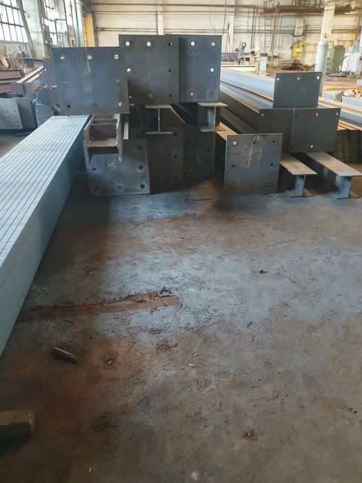 Confecționez hale structuri metalice din profile iPE HEA INP sau țeava