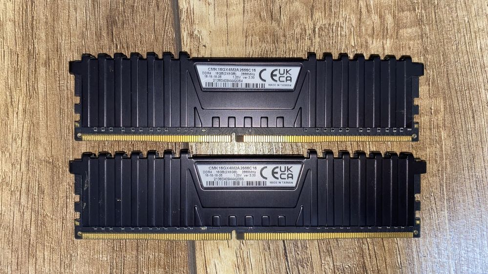 2x Ram Corsair Vengeance (2x 8Gb) 2666MHz DDR4