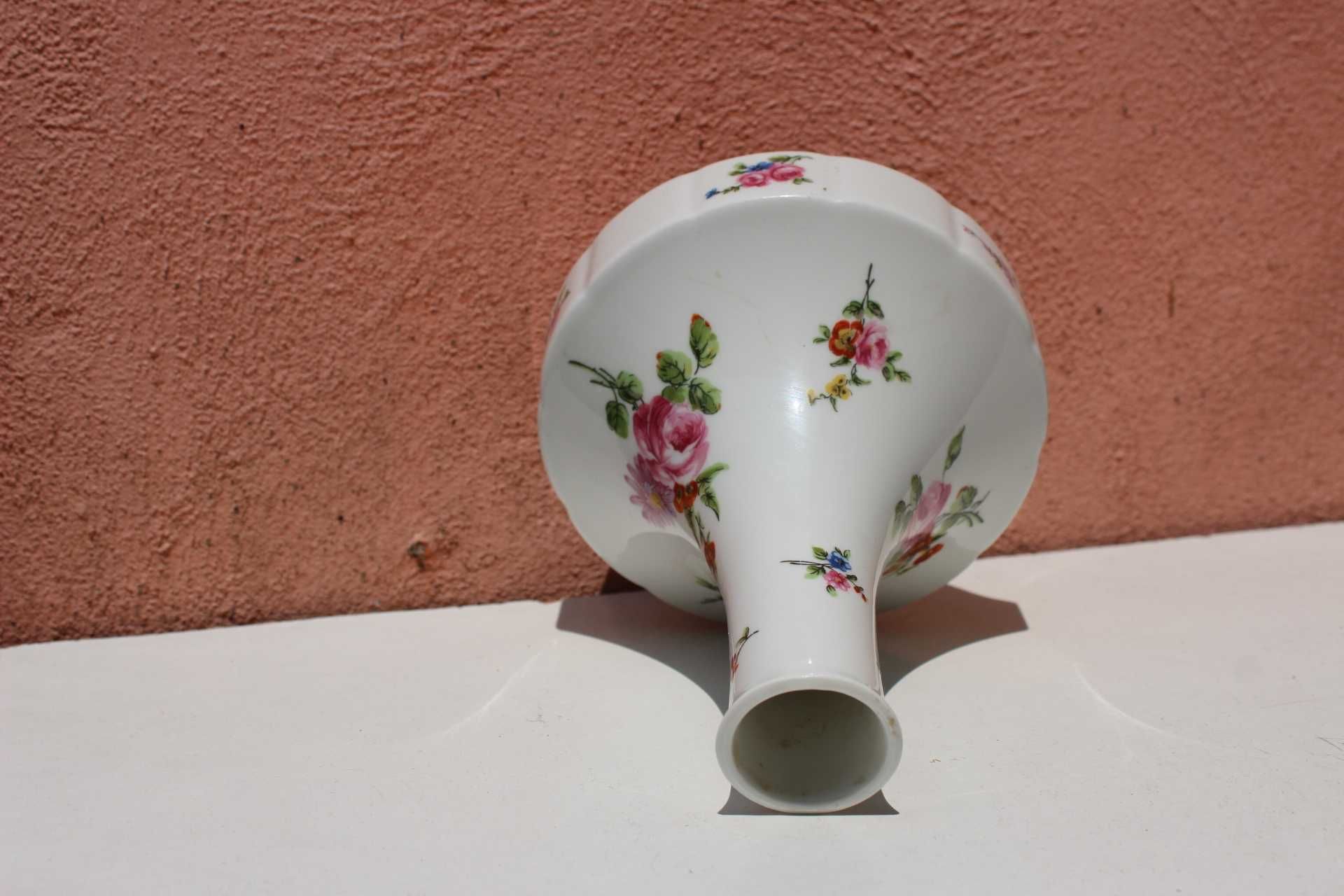 Vaza portelan colectie HAVILAND LIMOGES Chantilly, floral, Franta