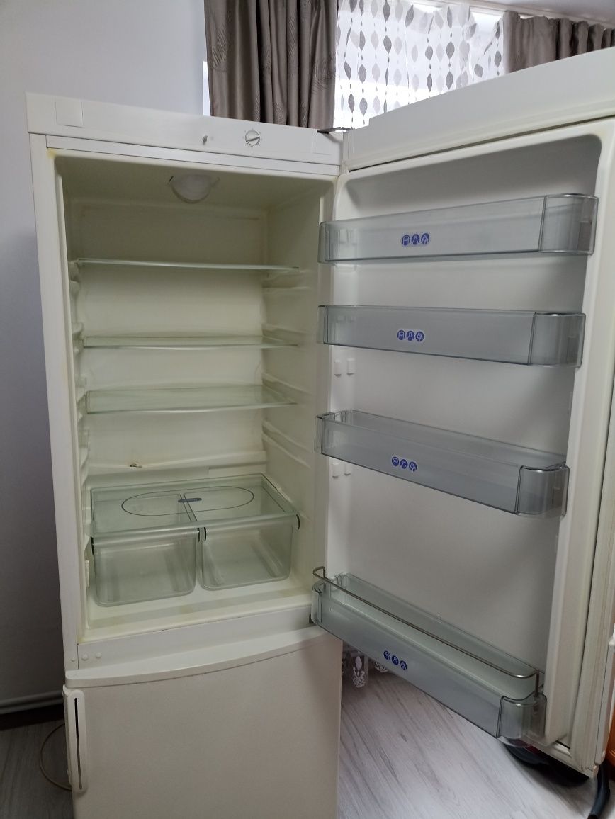 Combină frigorifică