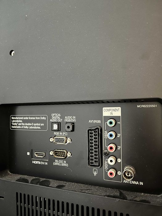 LG Телевизор HD 32"