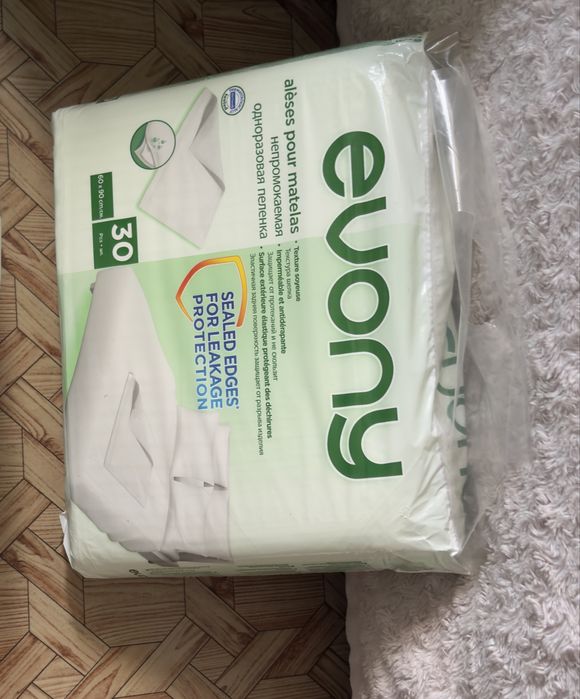 Пеленка одноразовая Evony 60x90 см