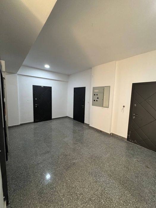 Продаётся 3-комнатная квартира Мирзо-Улугбек ор-р Академия милиции