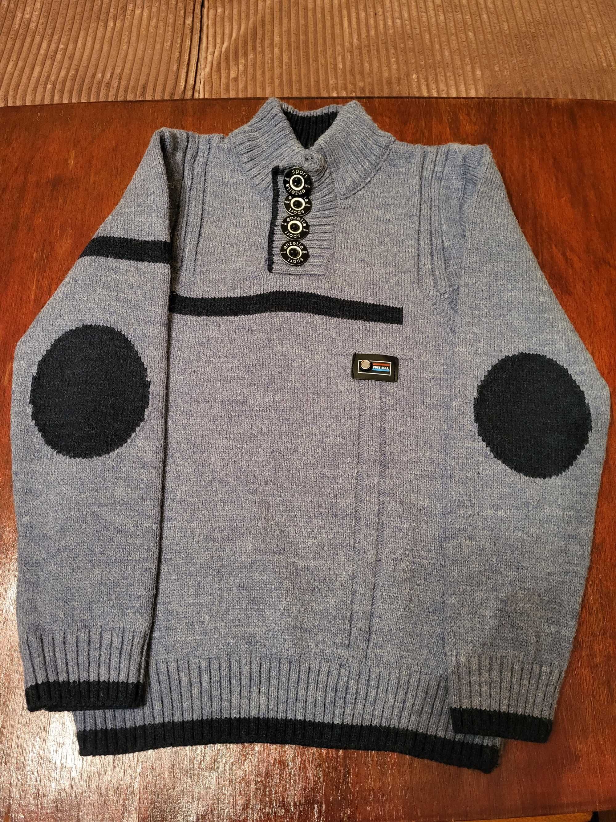 Детски вълнен пуловер размер 152