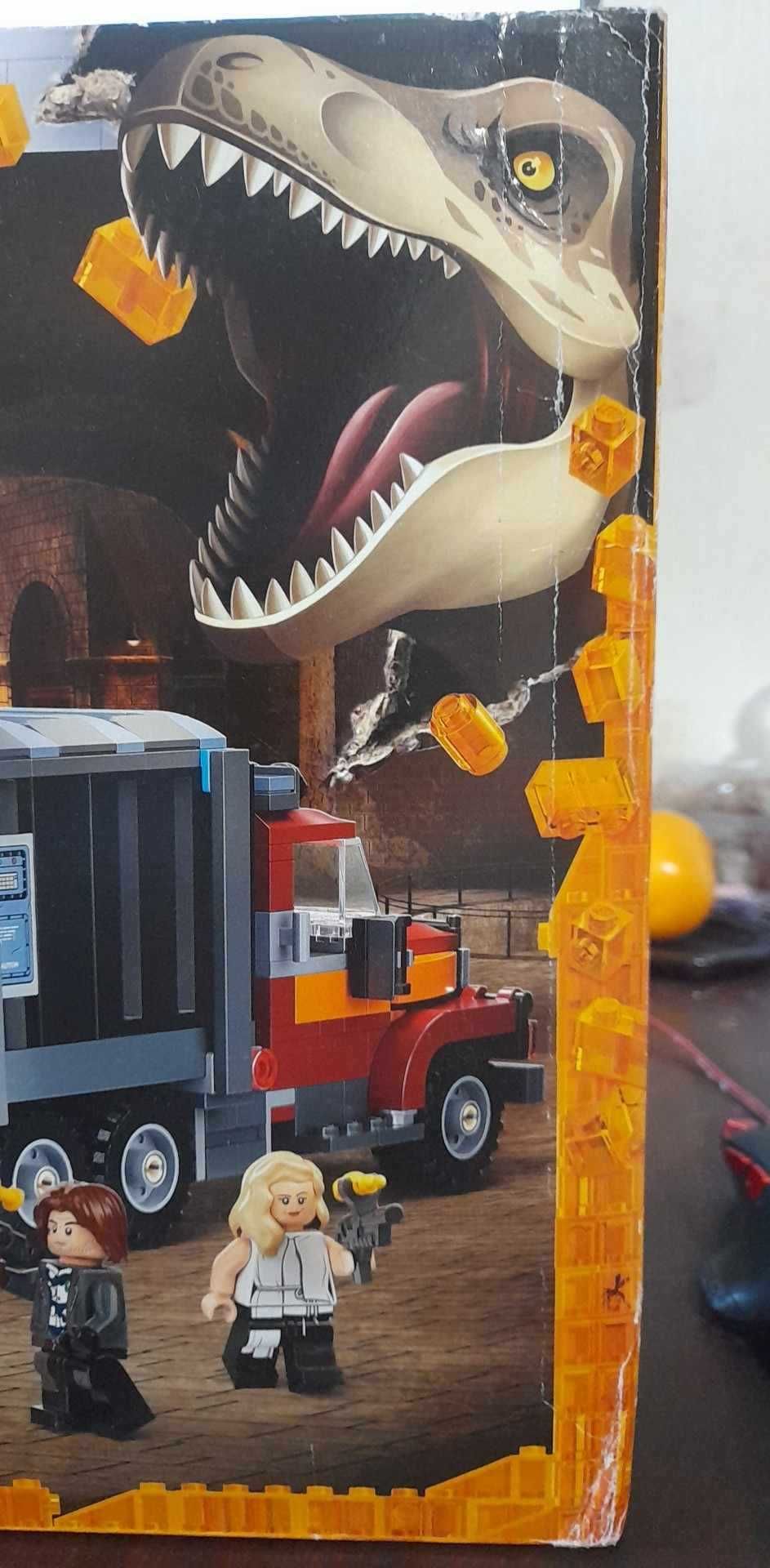 LEGO Jurassic Park 76947 и LEGO 76948