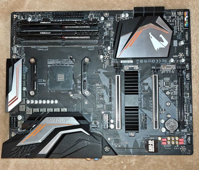 Ryzen 7 5800X3D+Gigabyte X470 Aorus Ultra Gaming+16GB RAM DDR4 3000MHZ