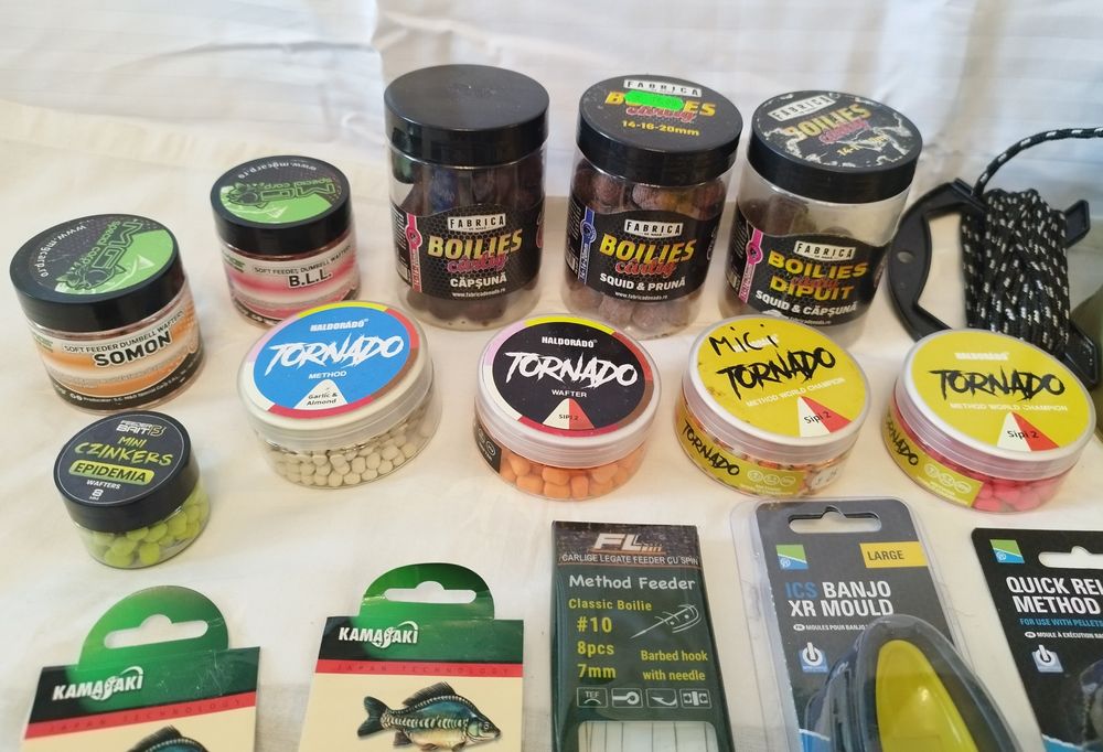 10 cuti cu wafters si boilles-uri, găleată Delphin 5L, matrițe Preston