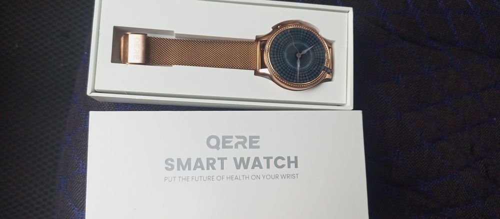 Смарт часы,  абсолютно новые,