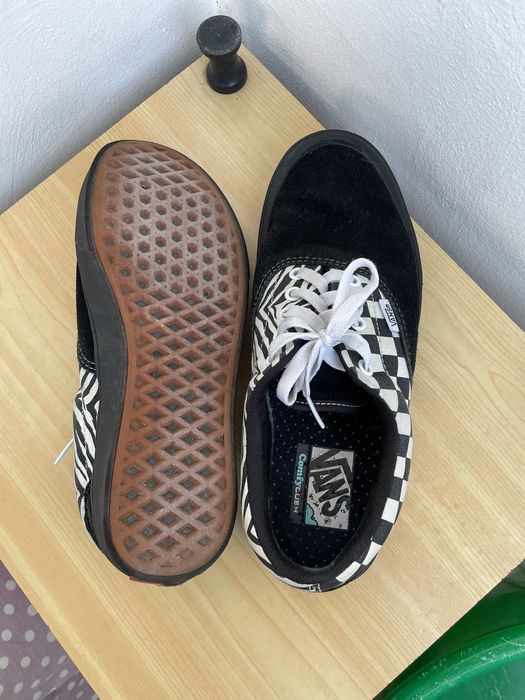 Vans обувки-унисекс- 40ти номер