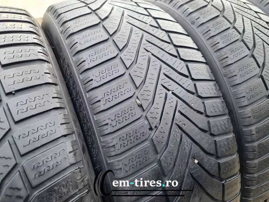 SET 4 Anvelope Iarna 215/55 R17 FALKEN Eurowinter HS02 98V