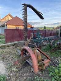 Coasă cu braț tractor