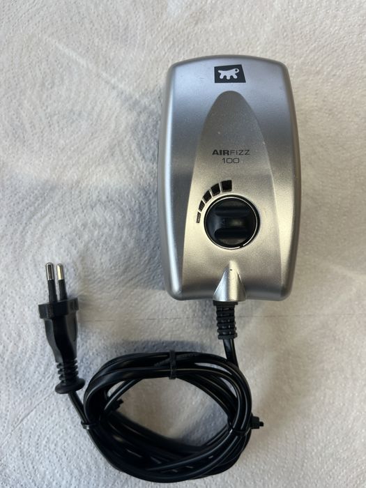Pompă de aer AIRFIZZ 100 pentru acvariu