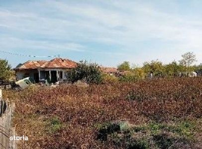 Casa si teren  Glodeanu Sarat  ; ID: R2839616
