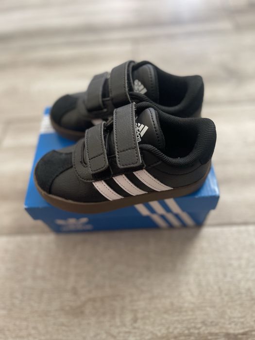 Adidasi adidas 24