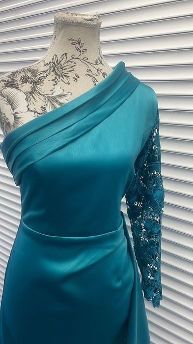 Se vinde rochie de ocazie