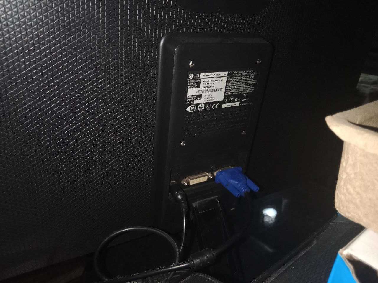 Продам 2 монитора LG 22"