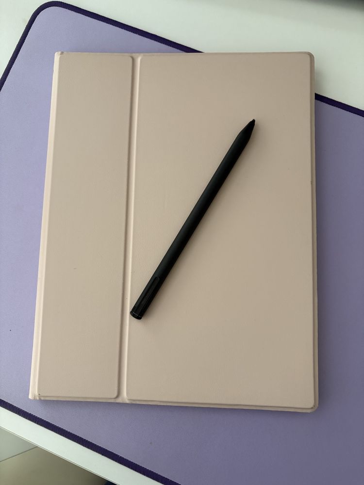 Vând tabletă reMarkable 2 – stare impecabilă + accesorii