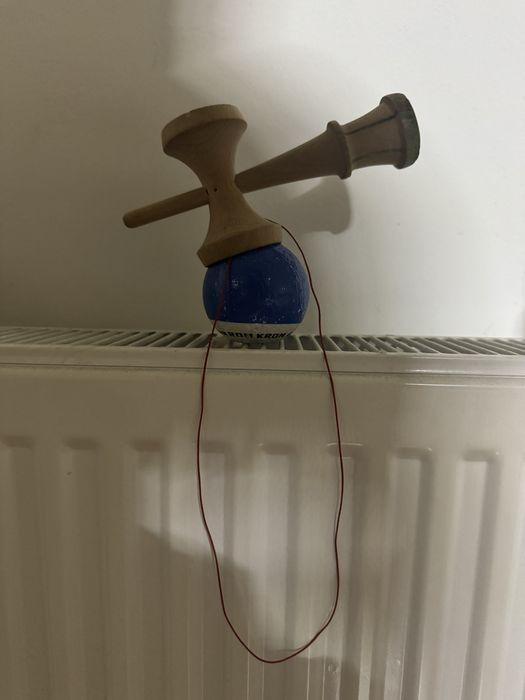 kendama krom pop blue sticky