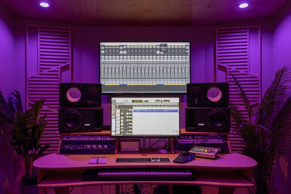 Producer - Mix&Master, beatmaking + songwritting