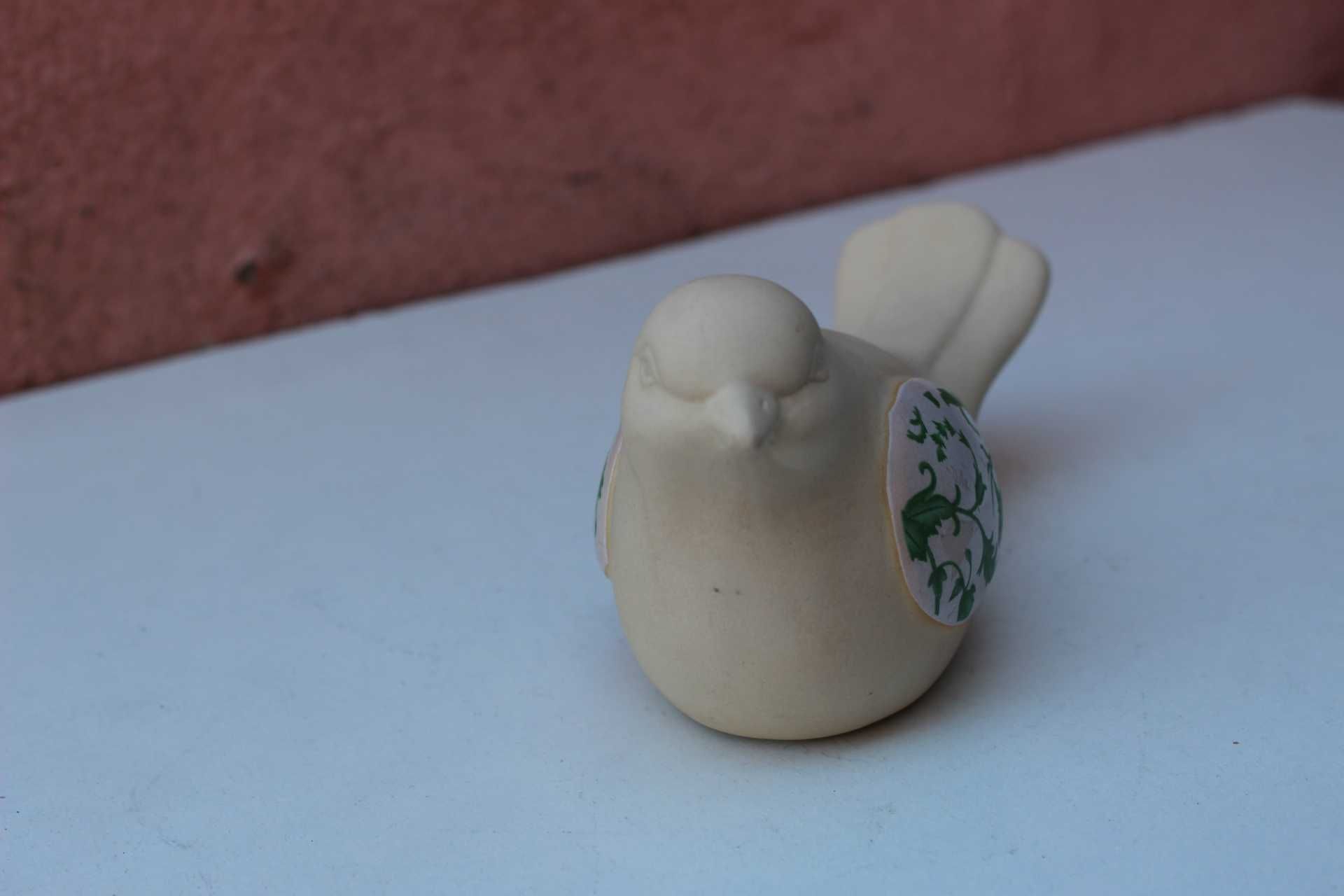 Figurina ceramica Pasare, ceramica biscuit, Rosa Ljung - Suedia