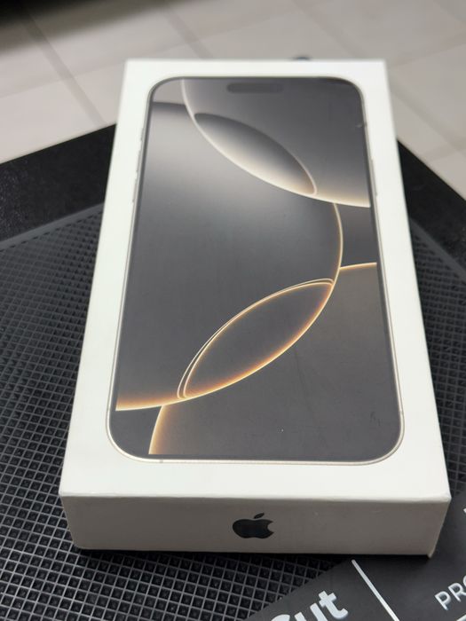 Apple iPhone 16 Pro Max,Natural Titanium,256GB *100% Battery*КатоНов*