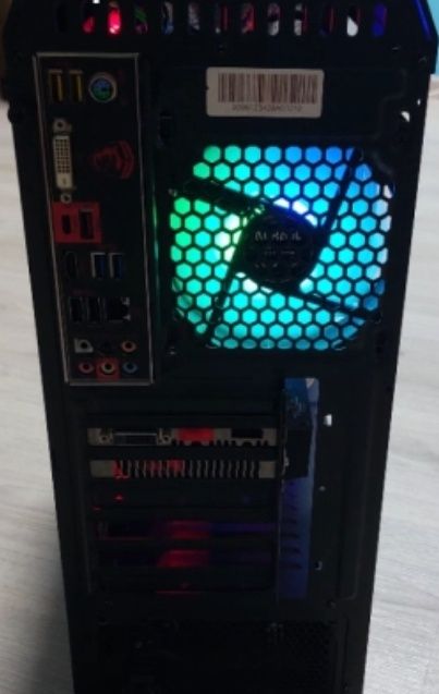 Компютър за игри, работа и др.