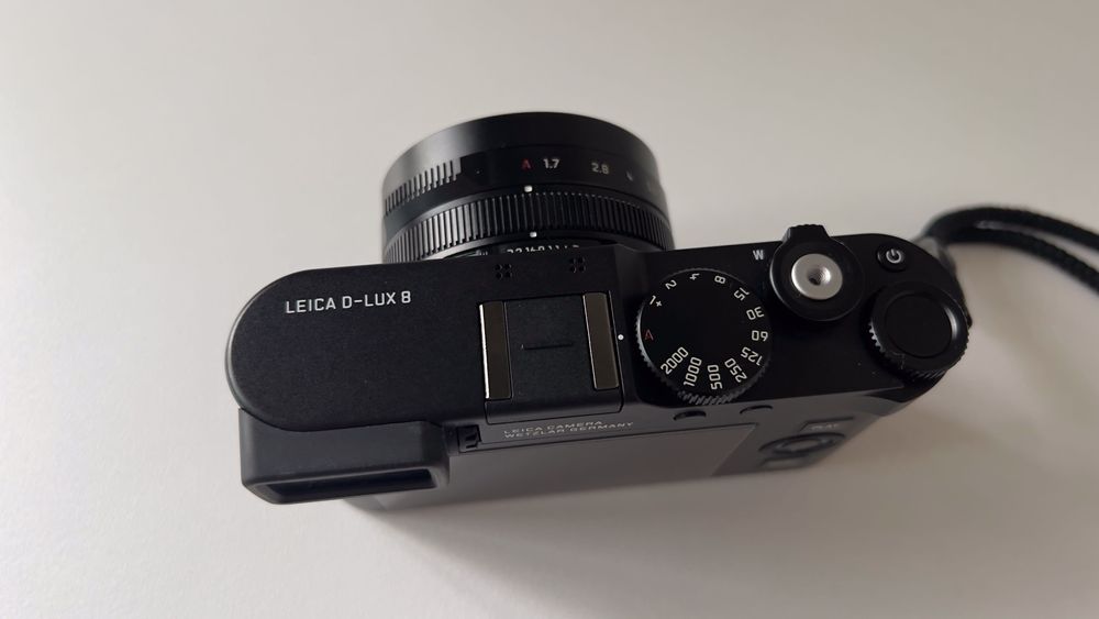 Leica D-LUX 8 Aparat Foto Compact Obiectiv Summilux 10.9–34mm F1.7-2.8