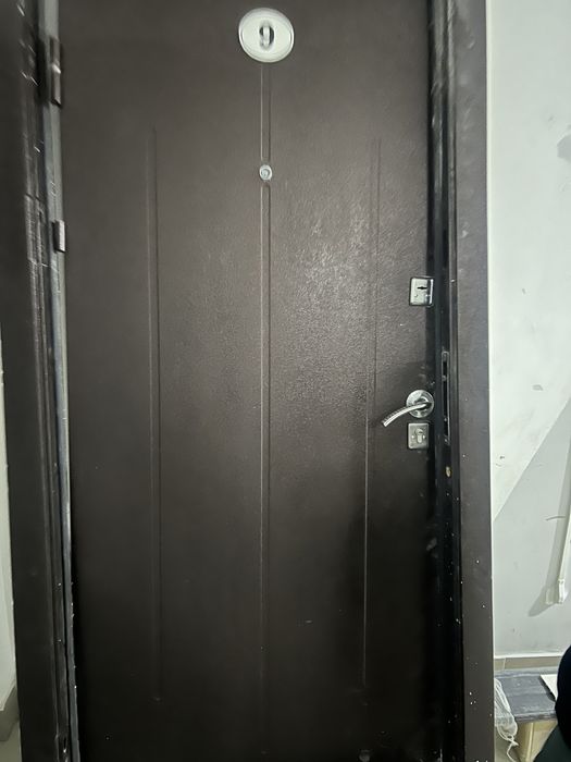 Входная дверь в отдичном состоянии продам недорого