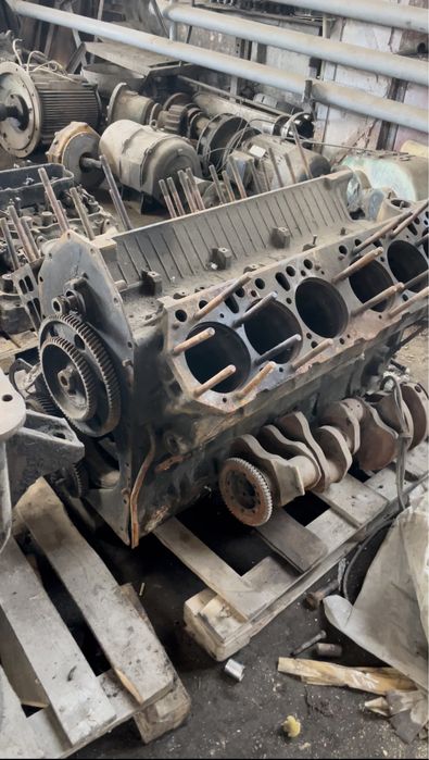 Продам блок двигатель на к 700 ,и прочее другое