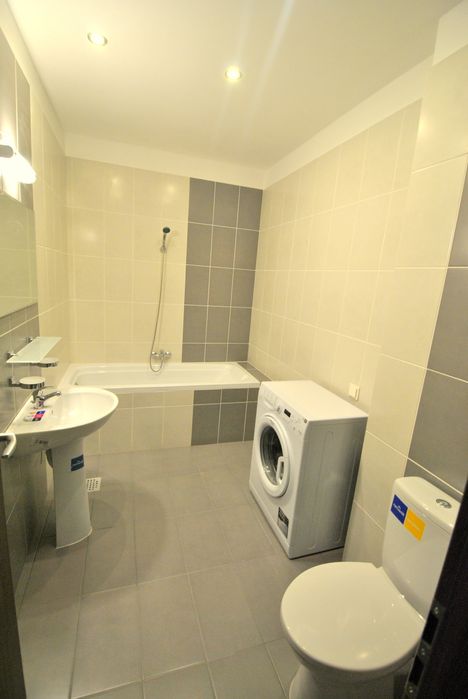 Apartament 2 camere de închiriat