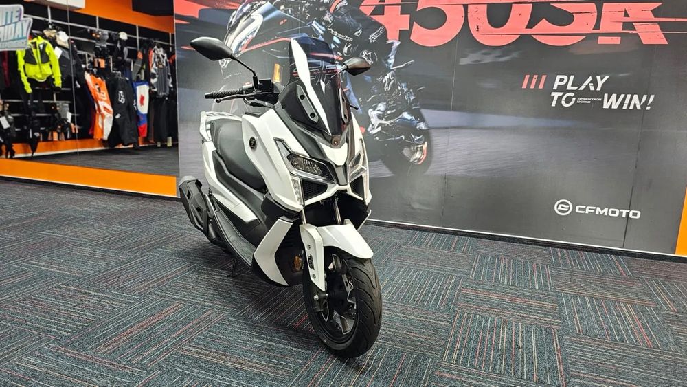 Voge 125 SR1 VOGE 125 SR1 White '25