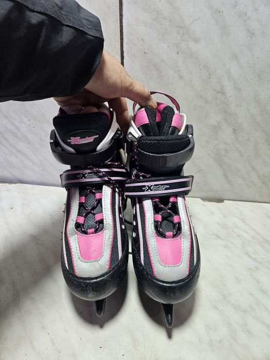 Patine 1038 gheata reglabile   marime 37-38-39-40 .