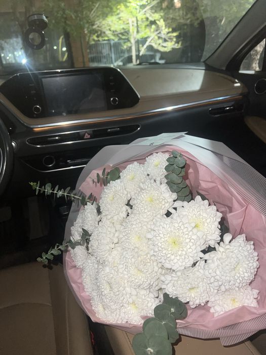 Букет хризантем отдам за шоколад