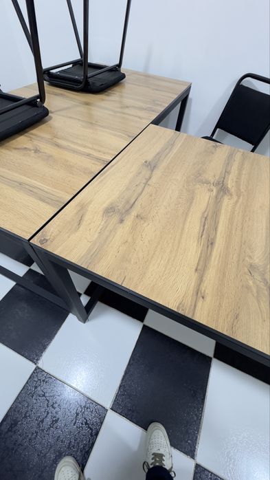 Loft stollar sotiladi. O’quv markaz, ofis, oshxona uchun zo’r tushadi