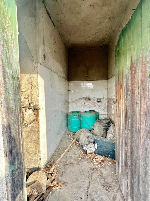 Къща за продажба в с.Черни връх