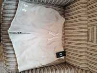 Under Armour pantaloni scurti  marimea M