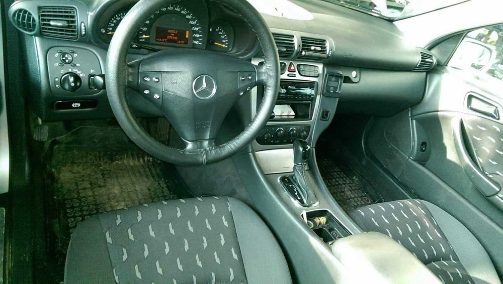 Mercedes C180 Sport Coupé 2.0 бензин / газ | 129 к.с. | 2002 г.