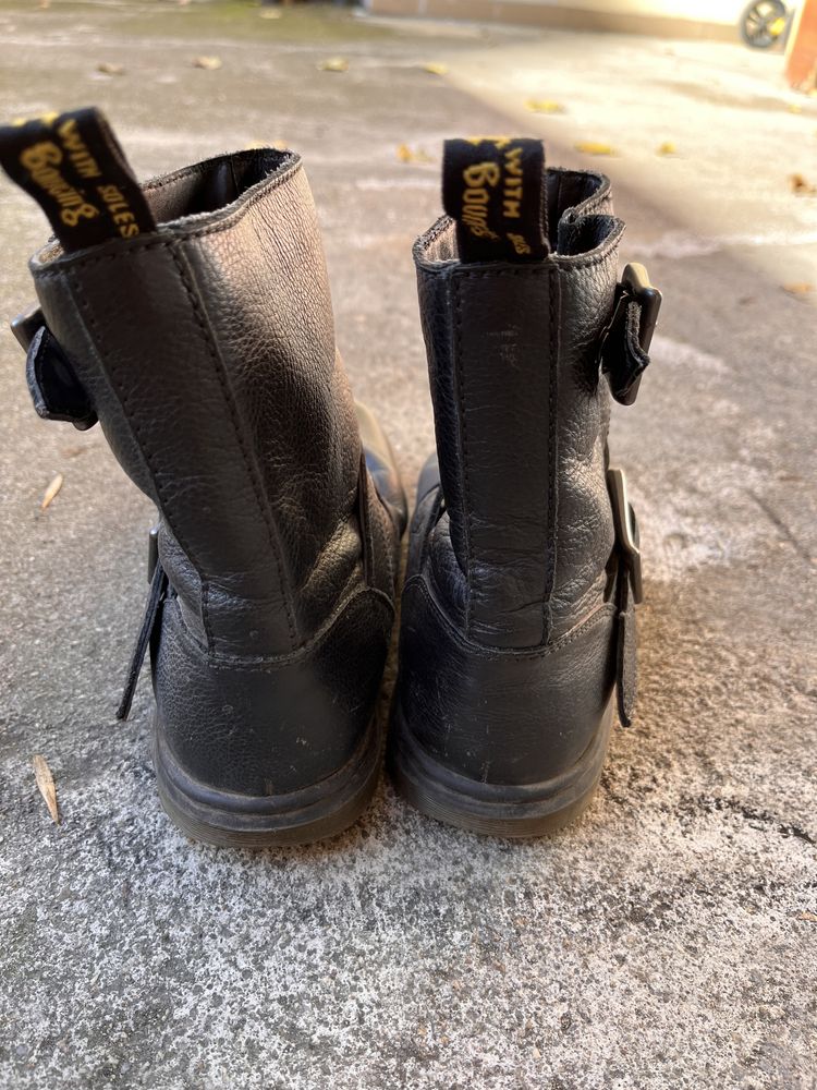 Дамски боти Dr. Martens 39 номер
